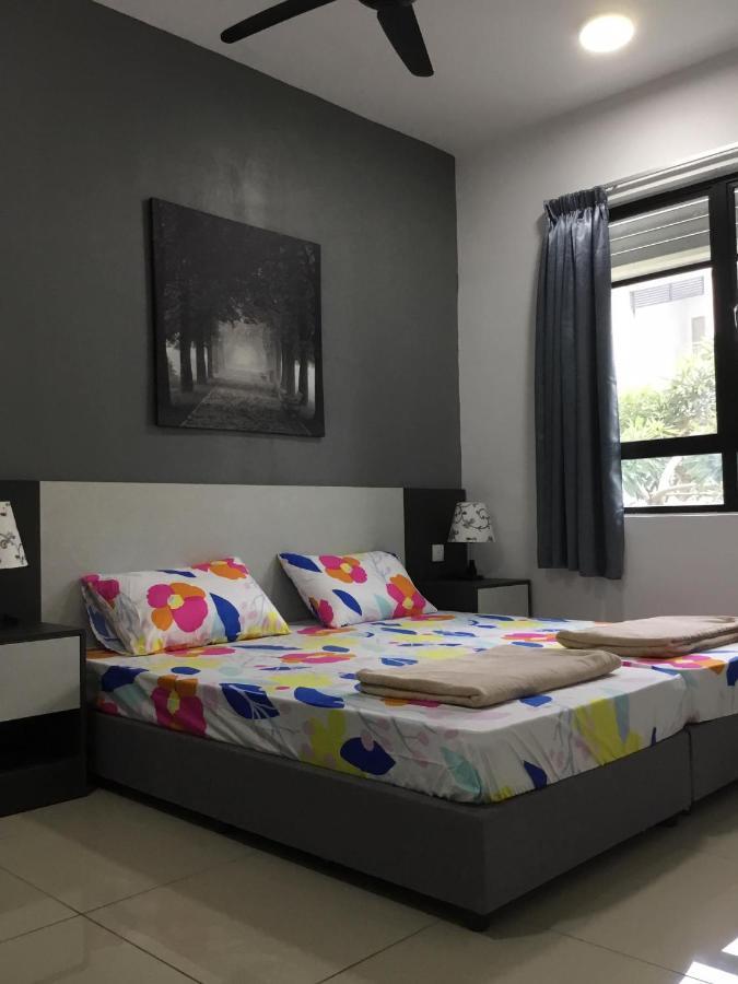 The Meadow Park Apartamento Kampar Exterior foto