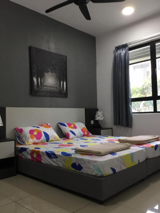The Meadow Park Apartamento Kampar Exterior foto