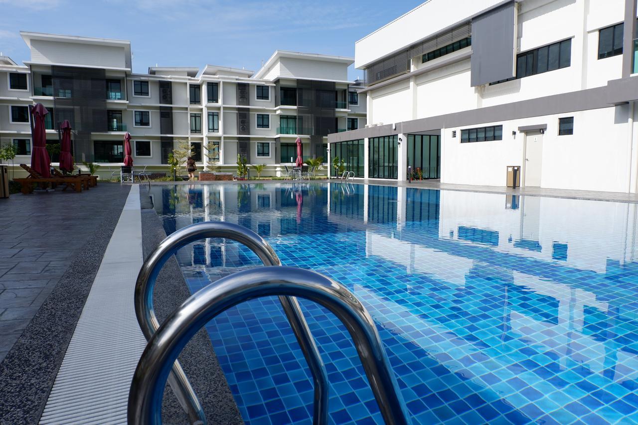 The Meadow Park Apartamento Kampar Exterior foto